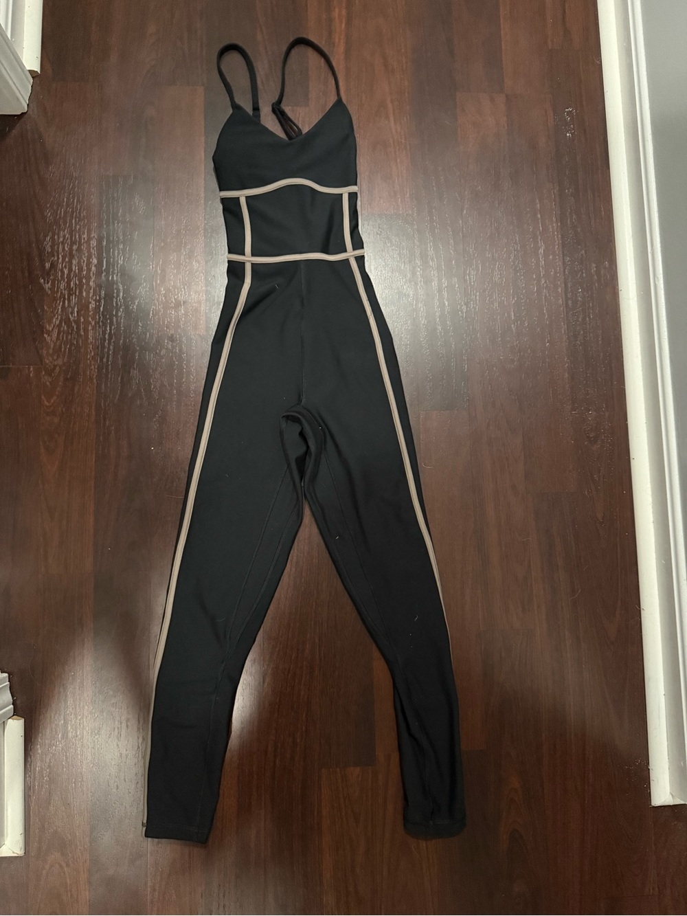 Abercrombie & Fitch
YPB sculptLUX Onesie